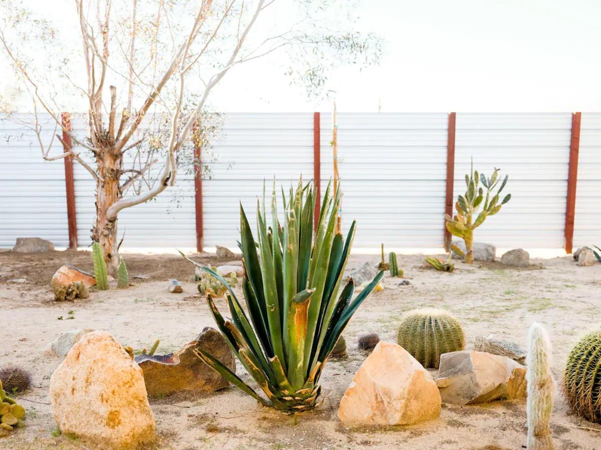 The Zen - Outdoor Shower, Gas Fireplace, Walkable To Shops & Restaurants Joshua Tree Kültér fotó
